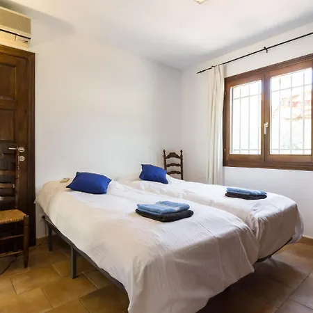 Tranquil Villa Stay, Murla Villa *